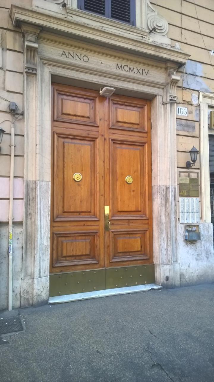 ローマA Casa Di Elleアパートメント エクステリア 写真
